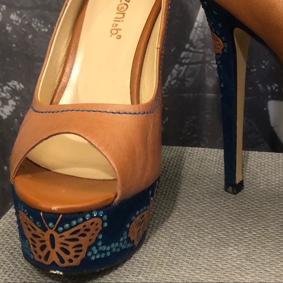 Butterfly Accented 6inch Leather Heels - Picture 2 of 7